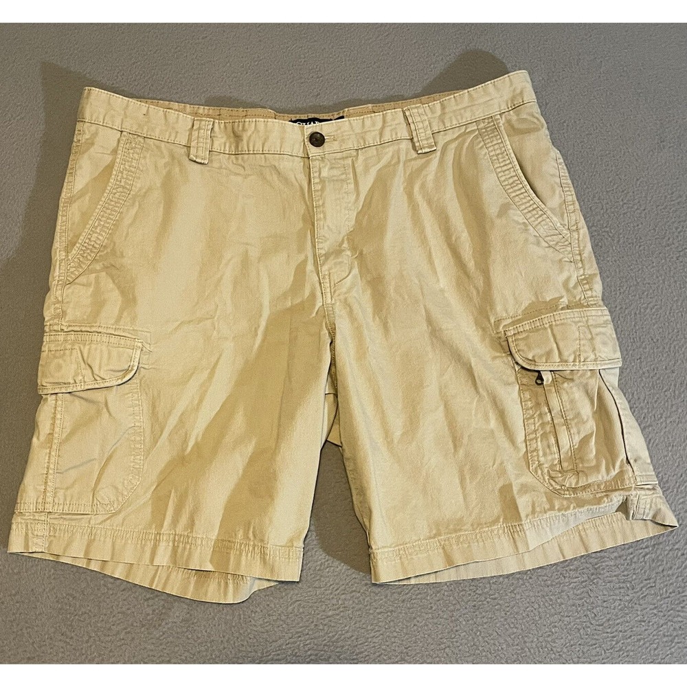 Chaps Men’s Khaki Shorts Size‎ 40